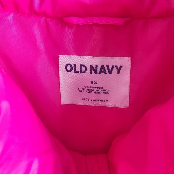 Old Navy Pink Puffer Vest 3x - Picture 3 of 7